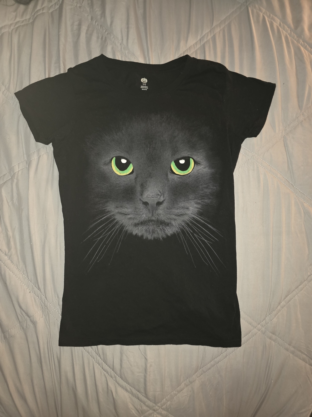 Black Cat Face Graphic Halloween Tee